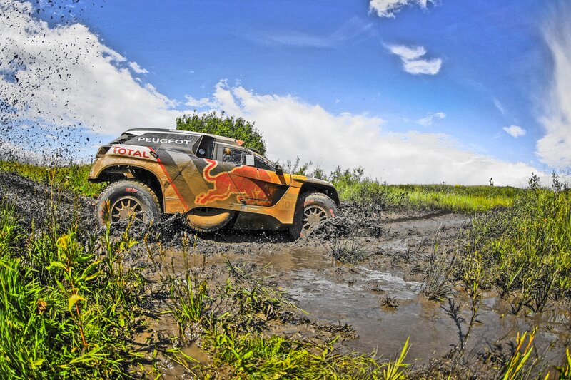 Rally Car in Mud — Green