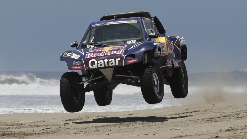 Rally Car on Beach — Blue, Dynamic