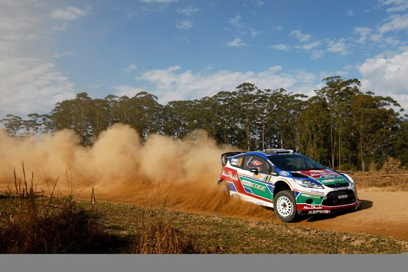 Rally Car on Dirt Road — Blue, Dynamic