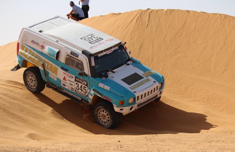 Rally Car on Sand Dune — Tan