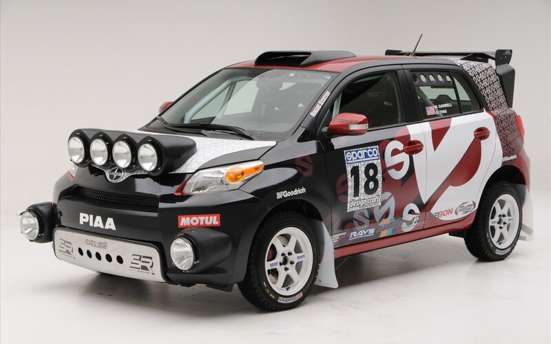 rally car with lights