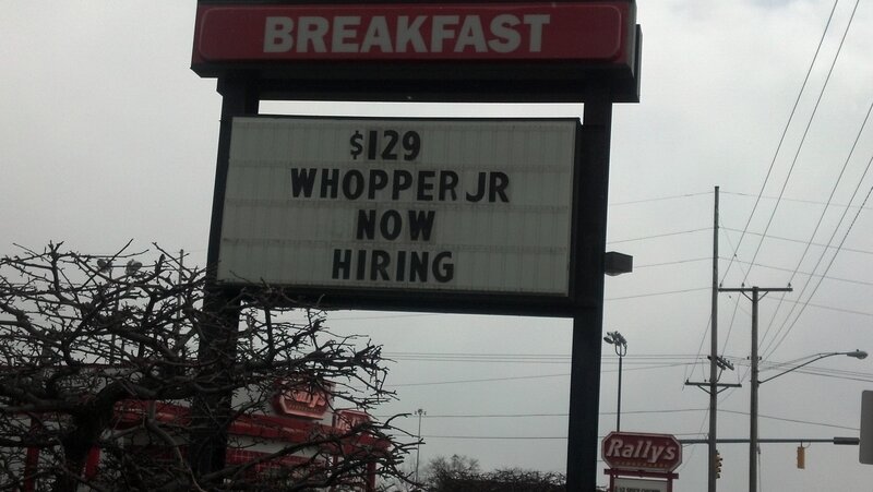 Rally's Restaurant Sign