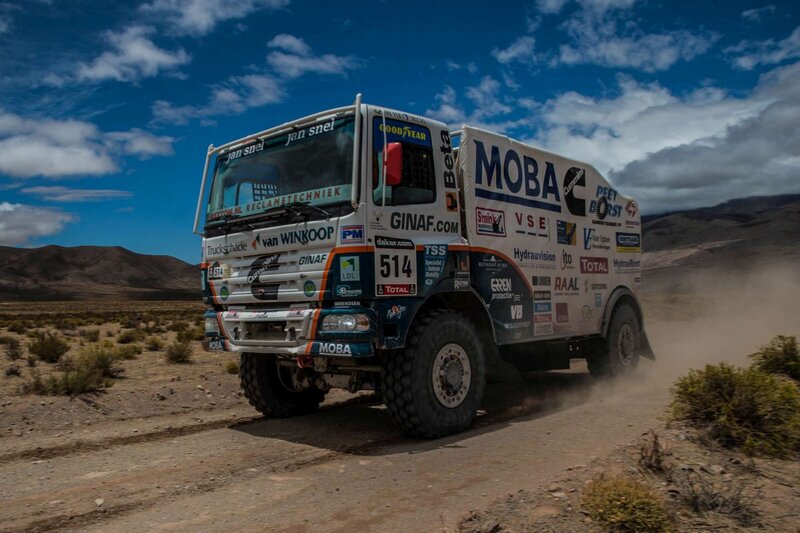 Rally Truck in Desert — Blue, Dramatic
