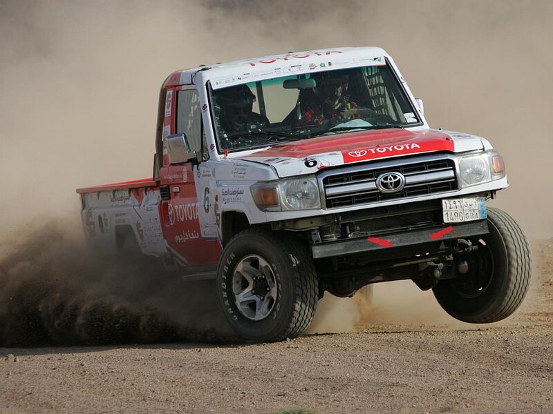 Rally Truck in Motion — White