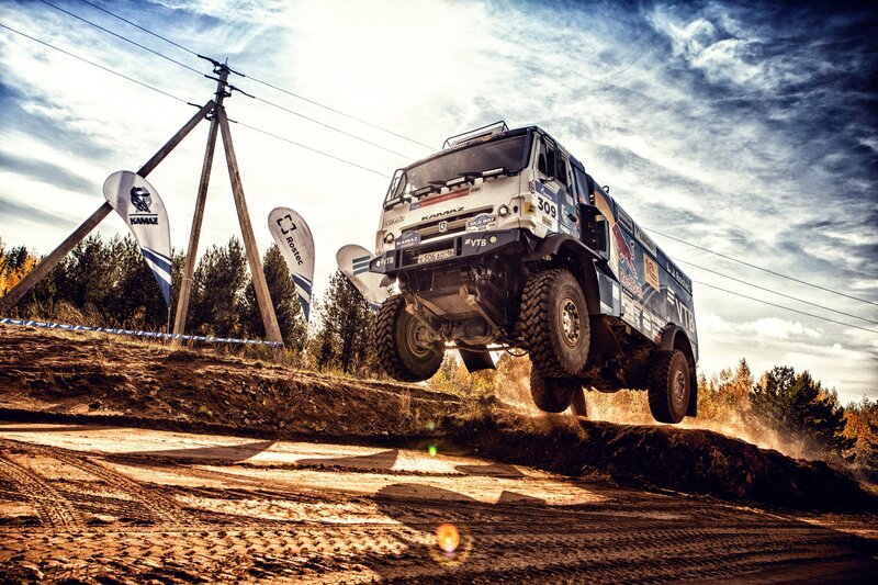 Rally Truck Jumping
