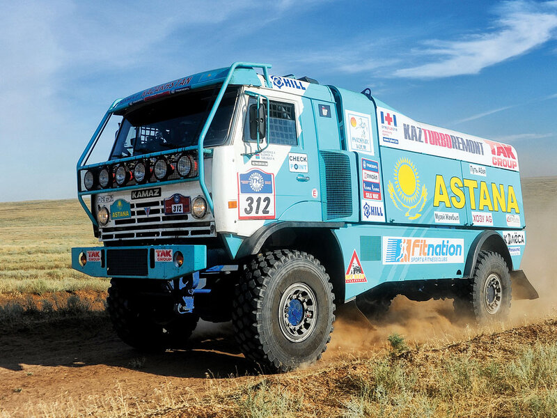 Rally Truck on Dirt — Blue