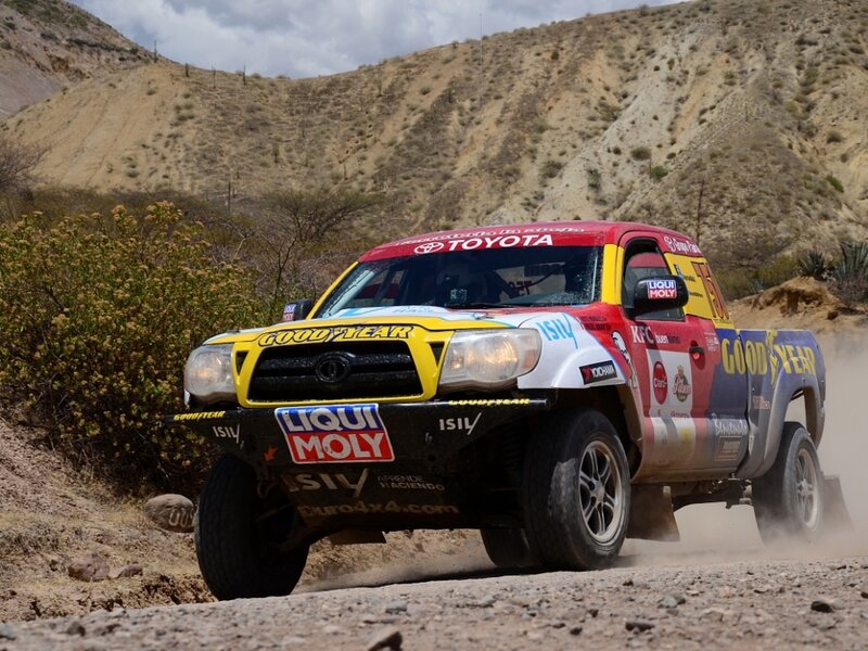 Rally Truck on Dirt — Red, Action