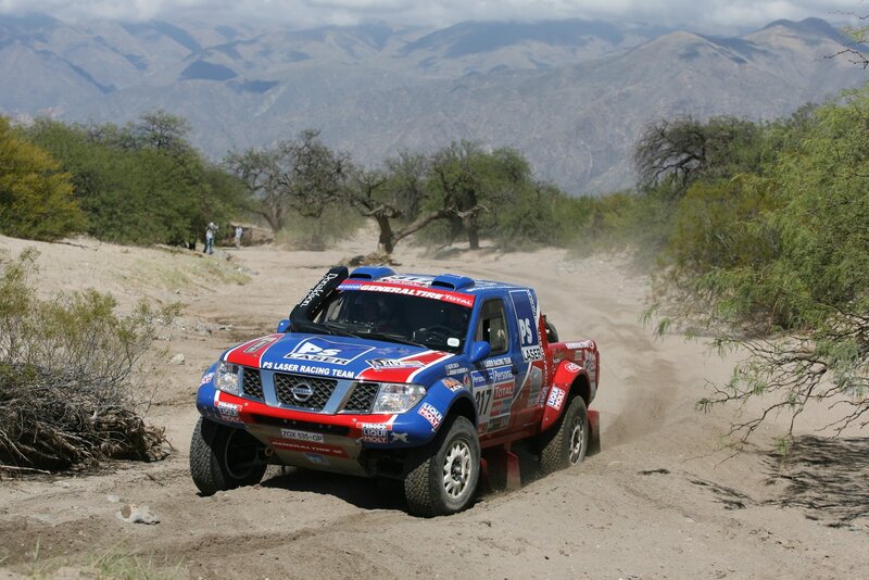 Rally Truck on Dirt Road — Blue