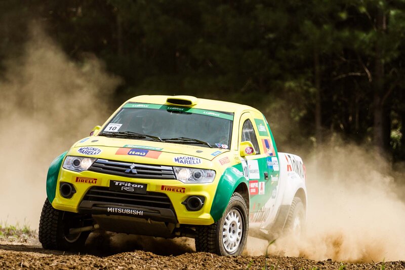 Rally Truck on Dirt — Yellow, Dynamic