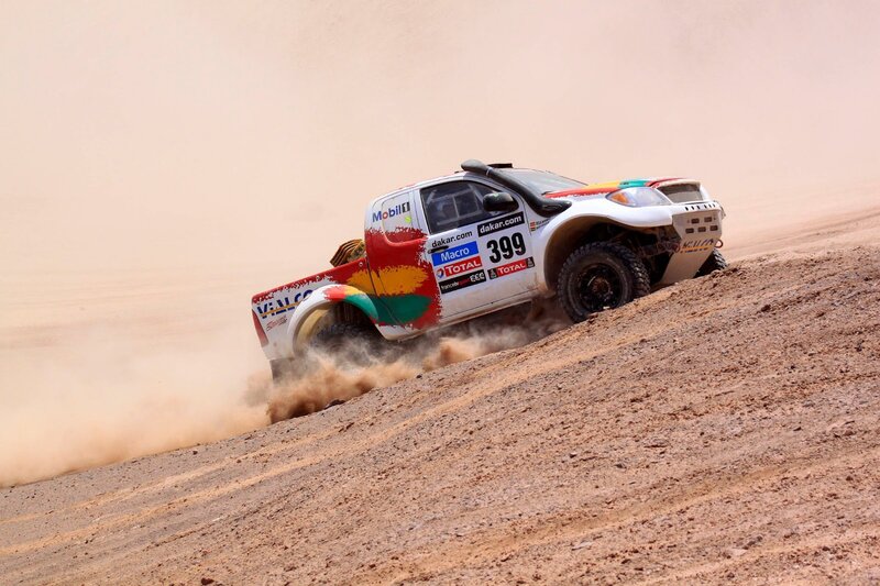 Rally Truck on Dune