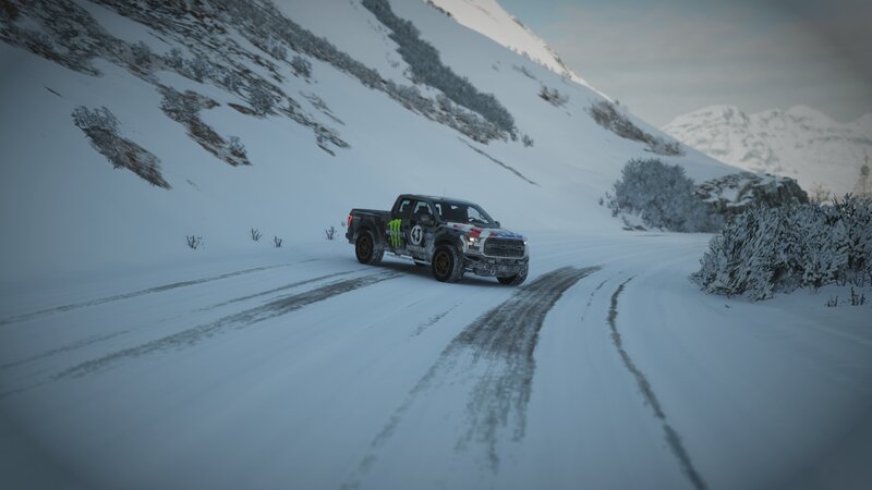 Rally Truck on Snow