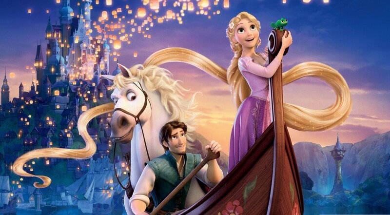 Rapunzel and Flynn in a boat