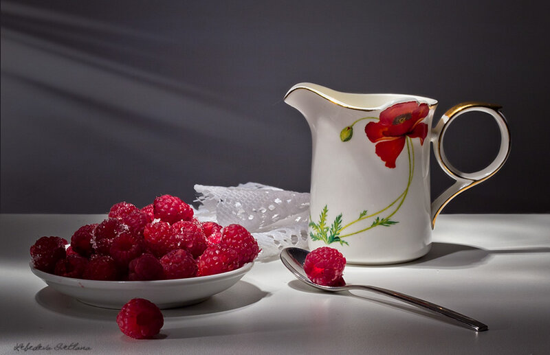 Raspberries in Bowl
