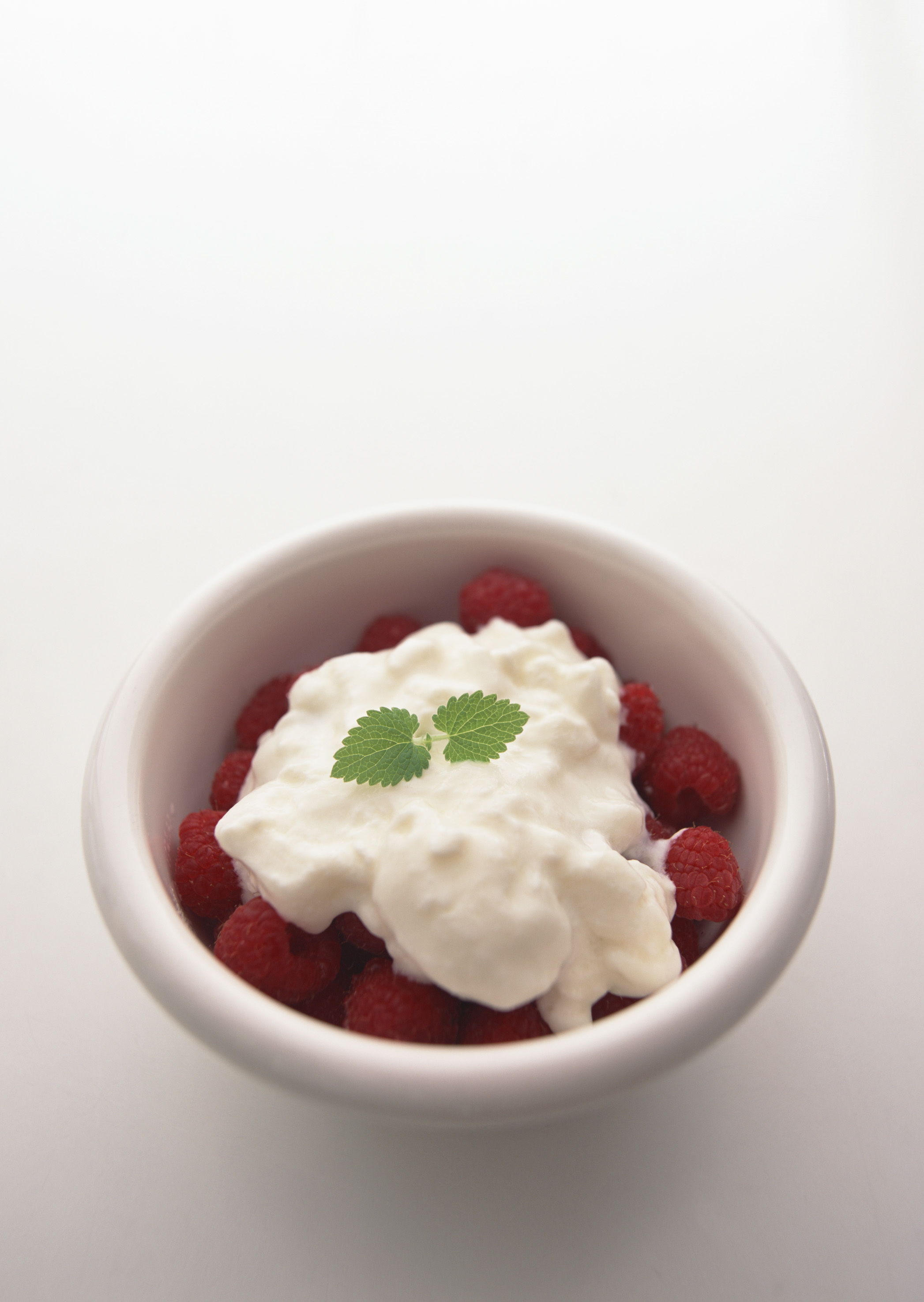 raspberry and cream dessert