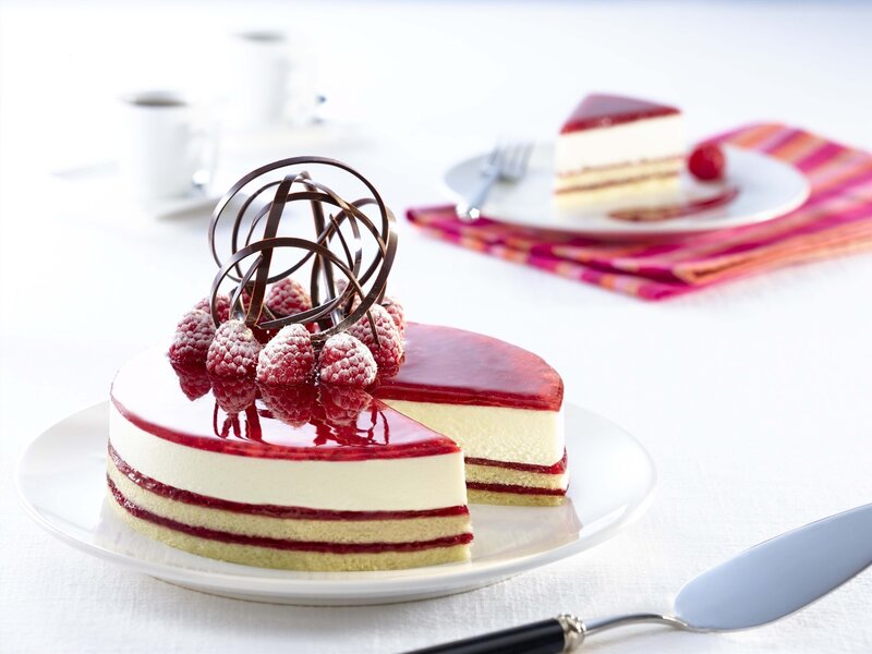 Raspberry Cheesecake — White, Delicate