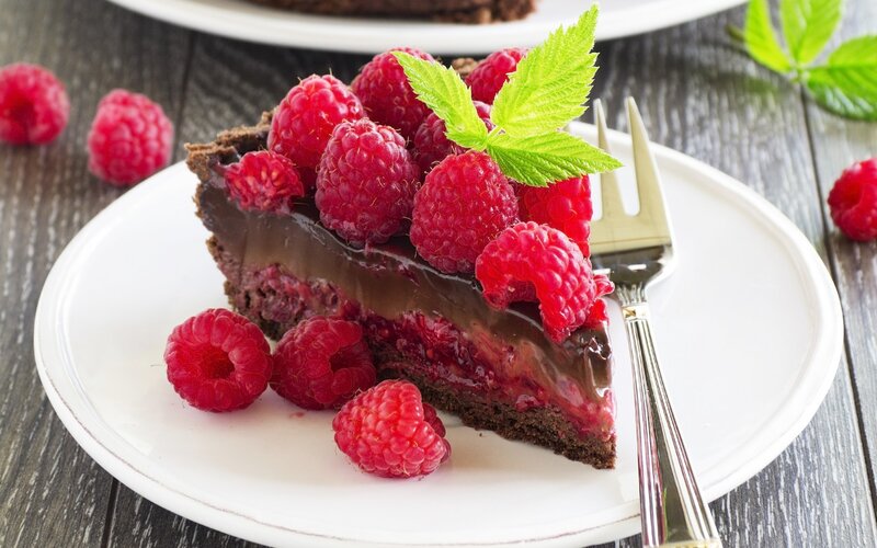 Raspberry chocolate cake slice