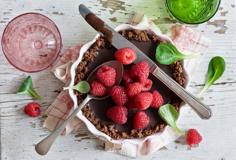 Raspberry chocolate tart