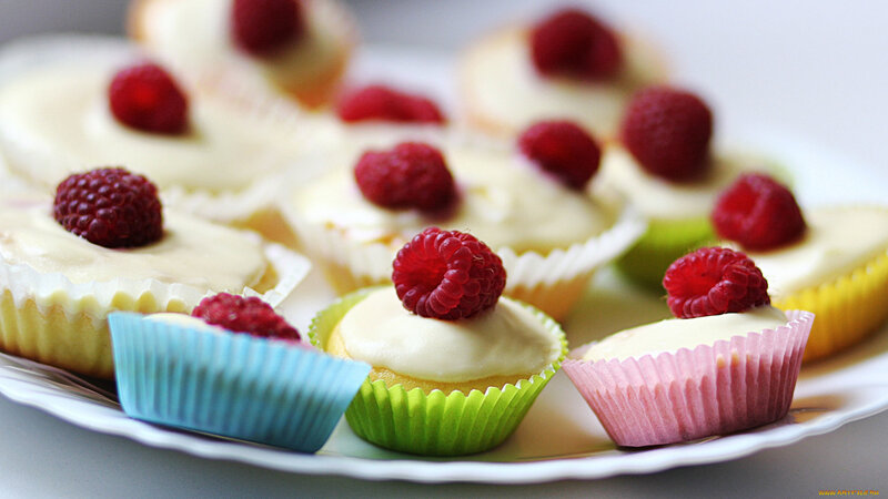 Raspberry Cupcakes — White, Appetizing