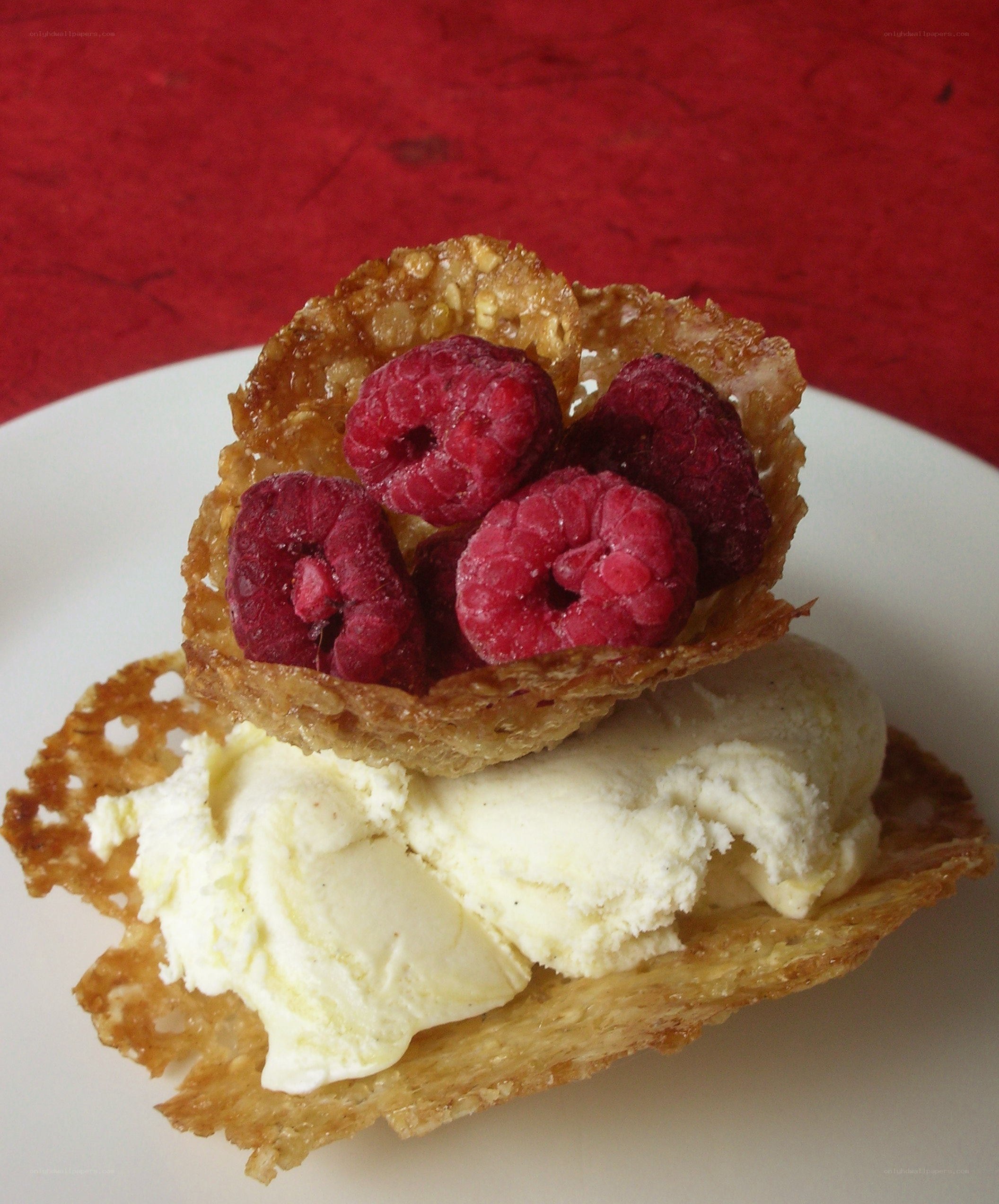 Raspberry ice cream dessert