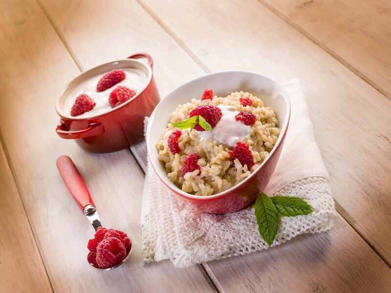 Raspberry oatmeal breakfast