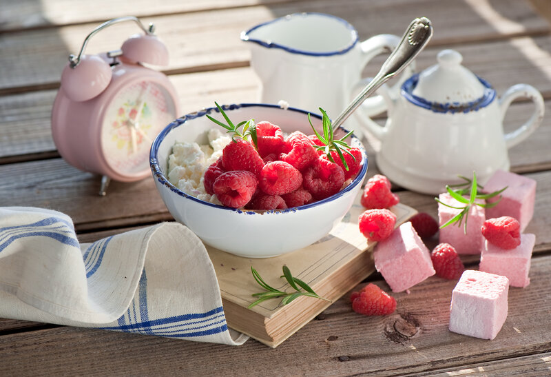 Raspberry Yogurt Bowl