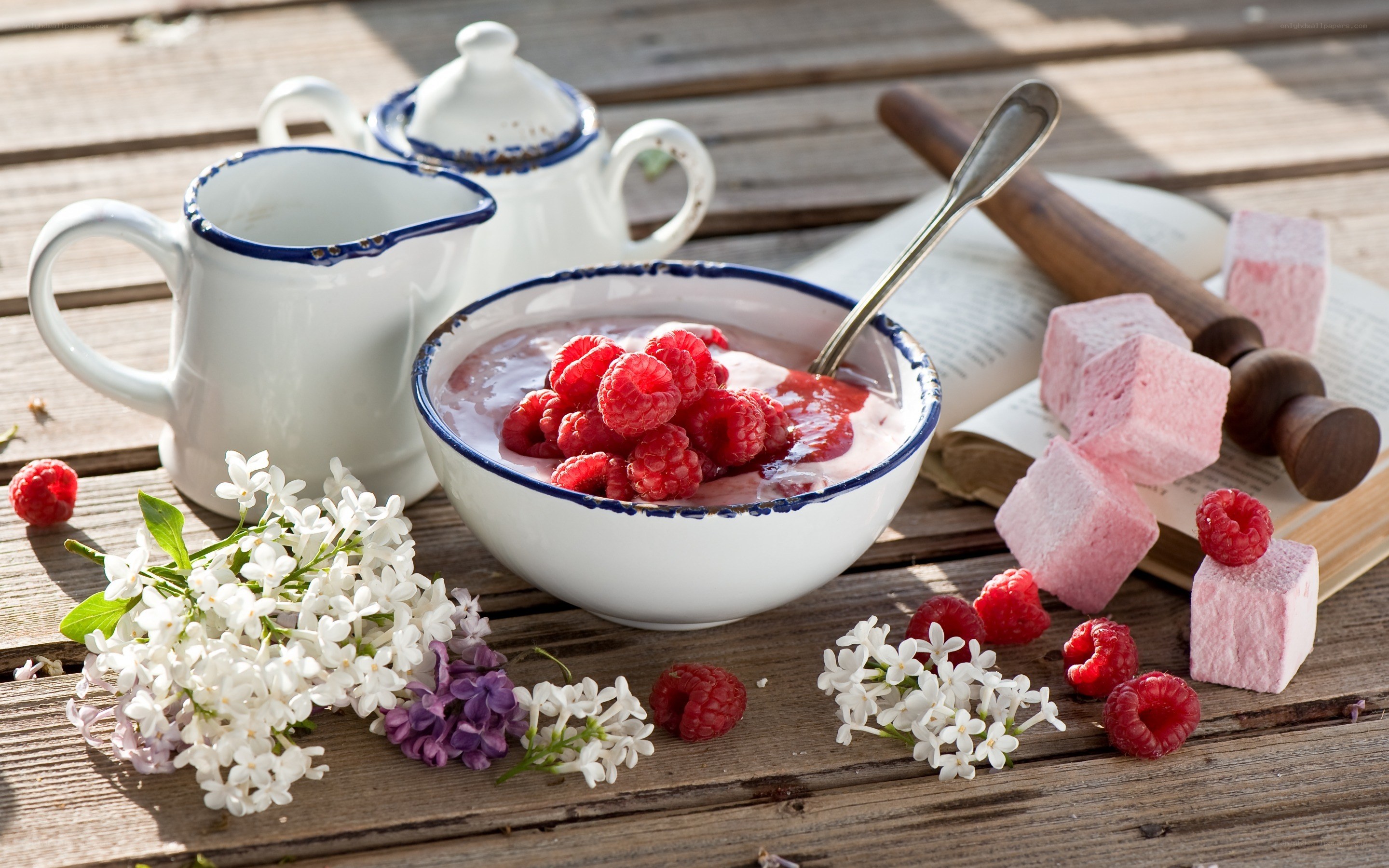 Raspberry yogurt with flowers