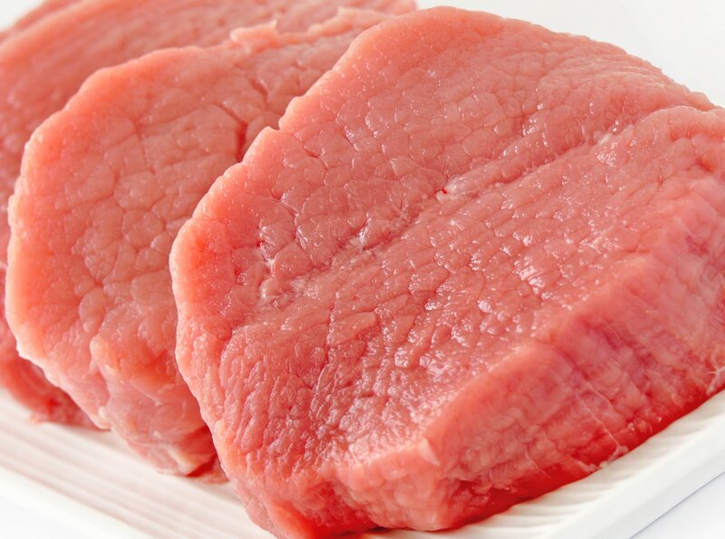 raw meat slices