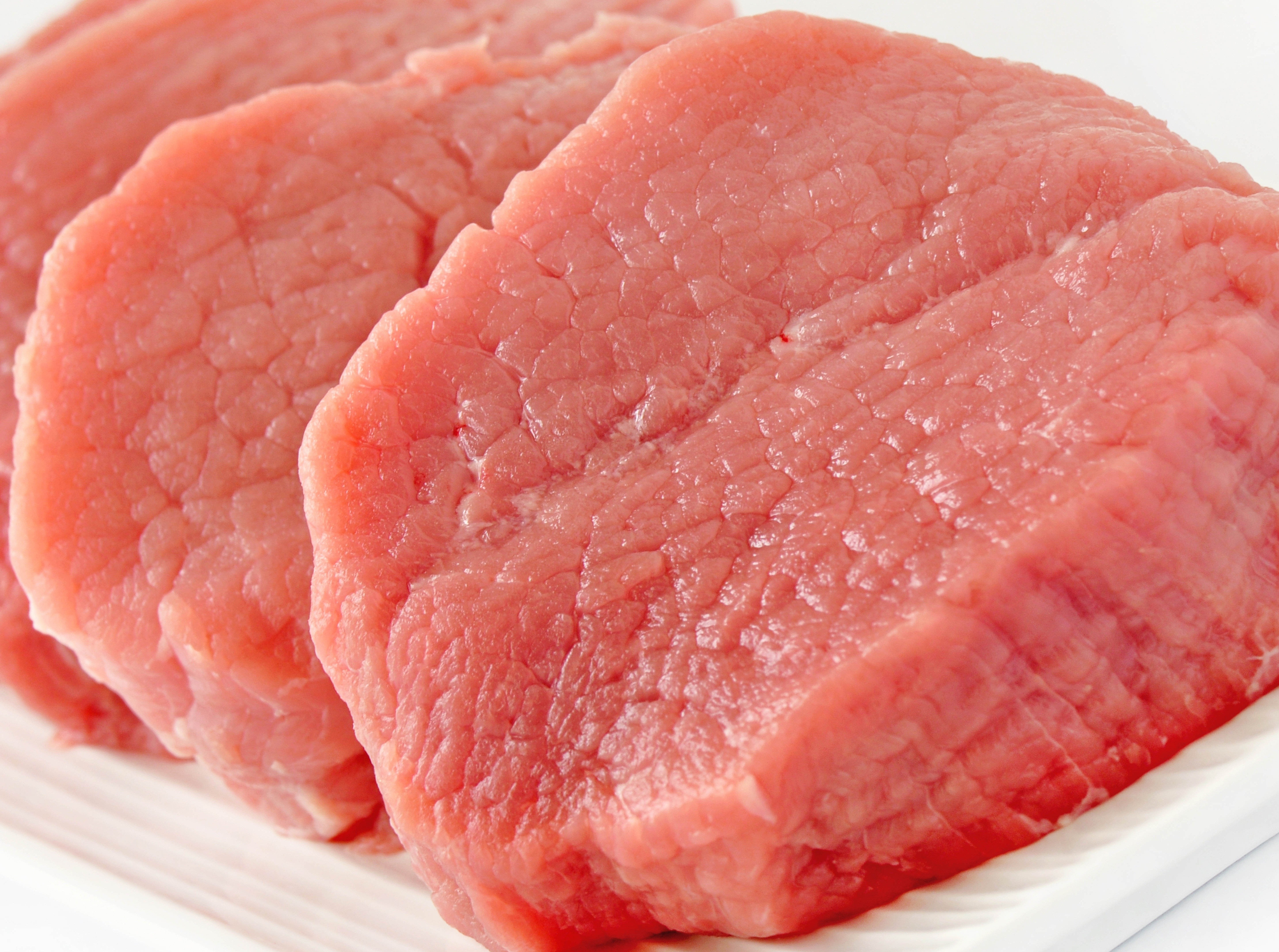 raw meat slices
