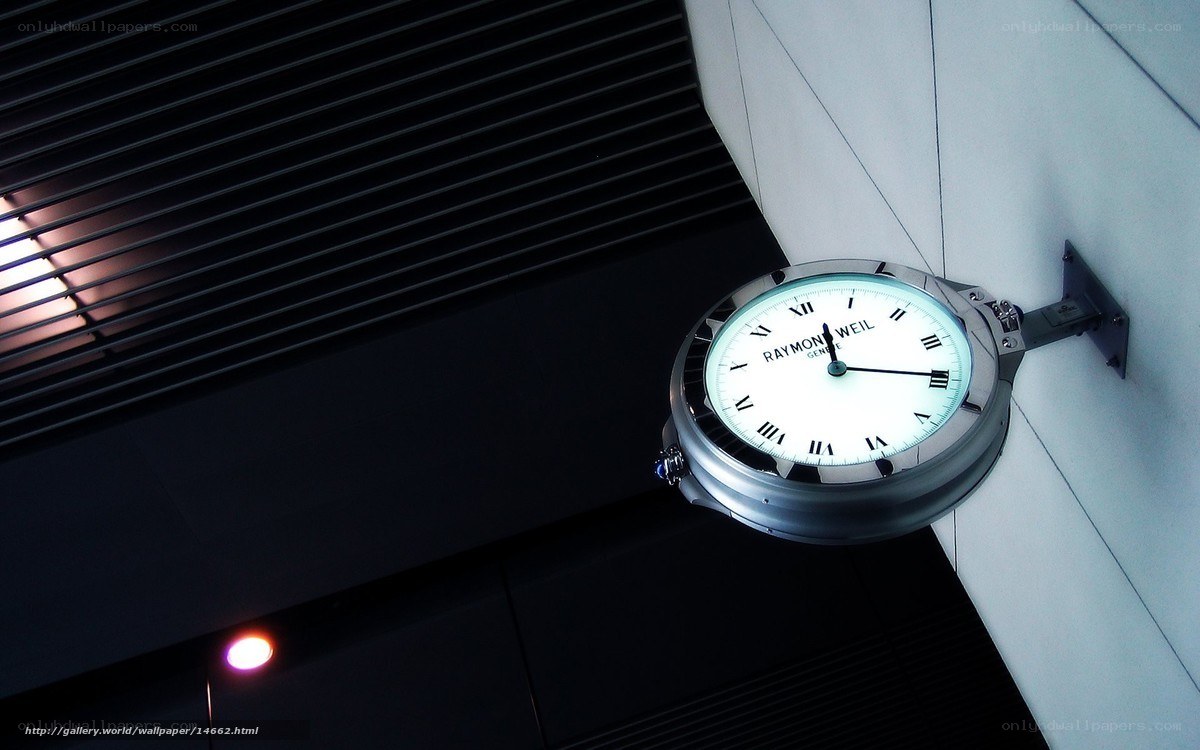 Raymond Weil clock on wall