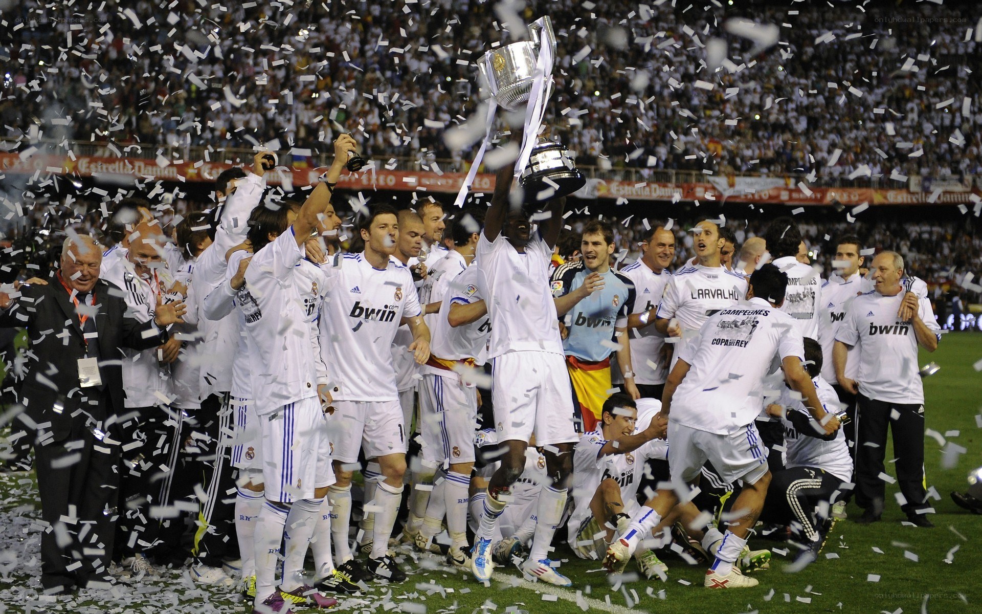 Real Madrid celebrates trophy win