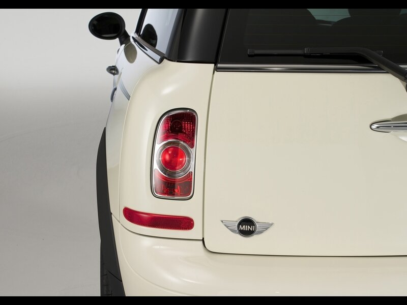 rear of cream mini cooper