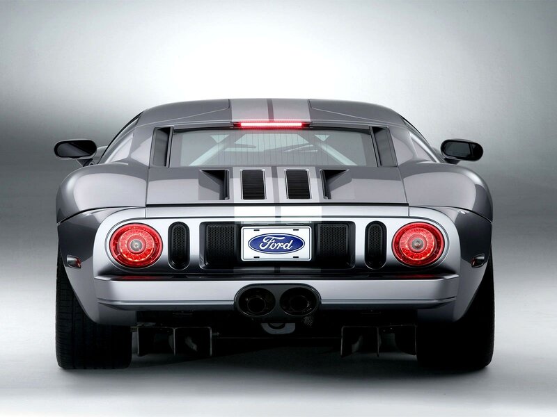 rear view of a silver Ford GT