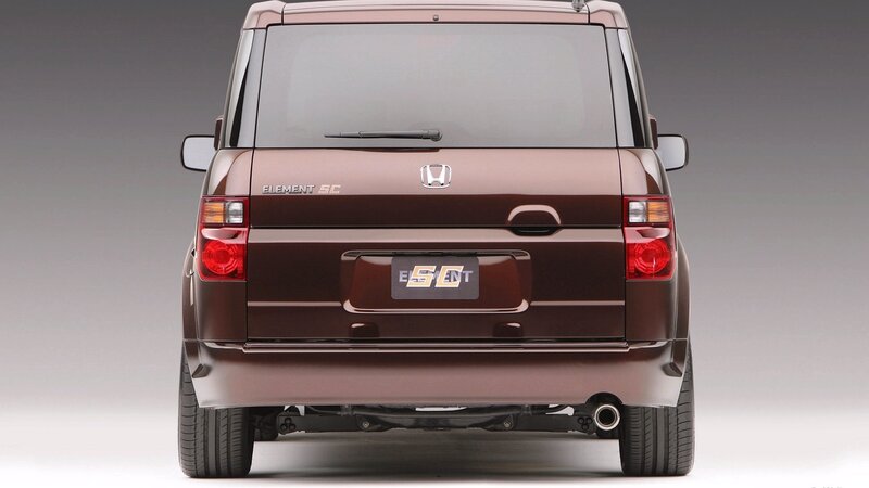 rear view of brown Honda Element SC