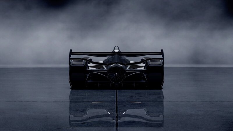 Rear View of Race Car — Black, Dramatic, 3d Render, Smoke
