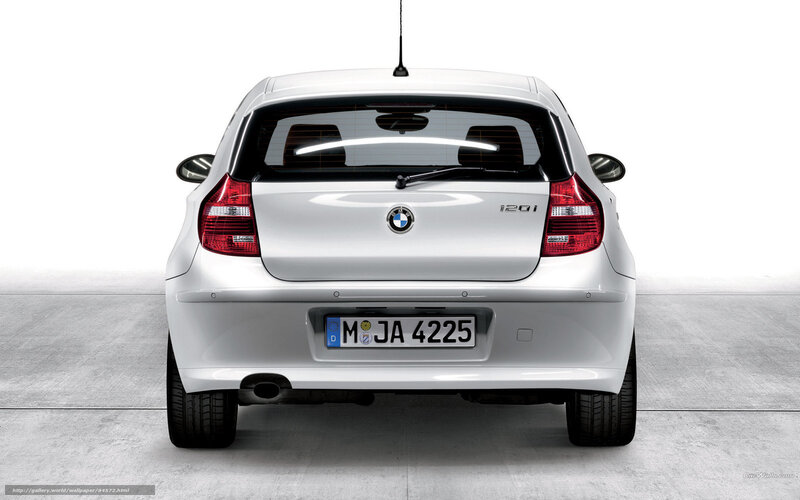 rear view of silver bmw 120i