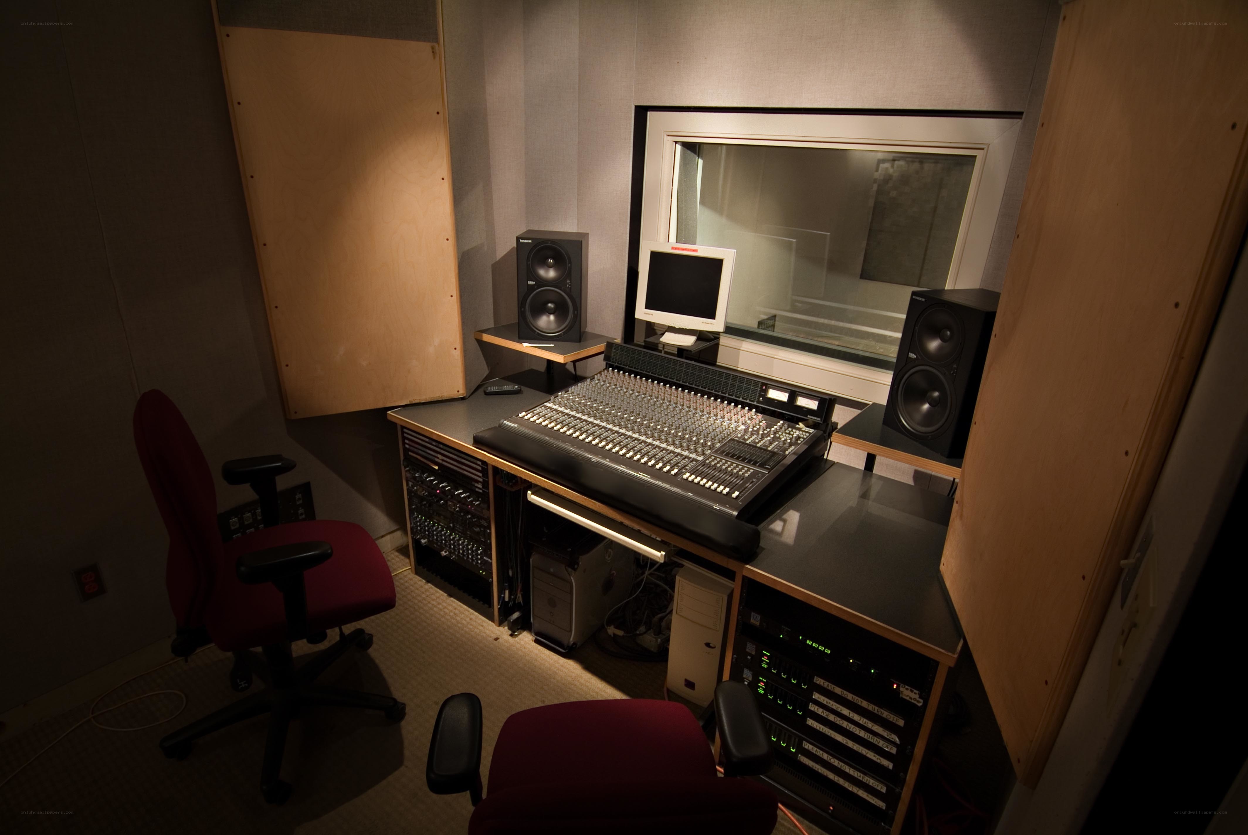recording studio control room