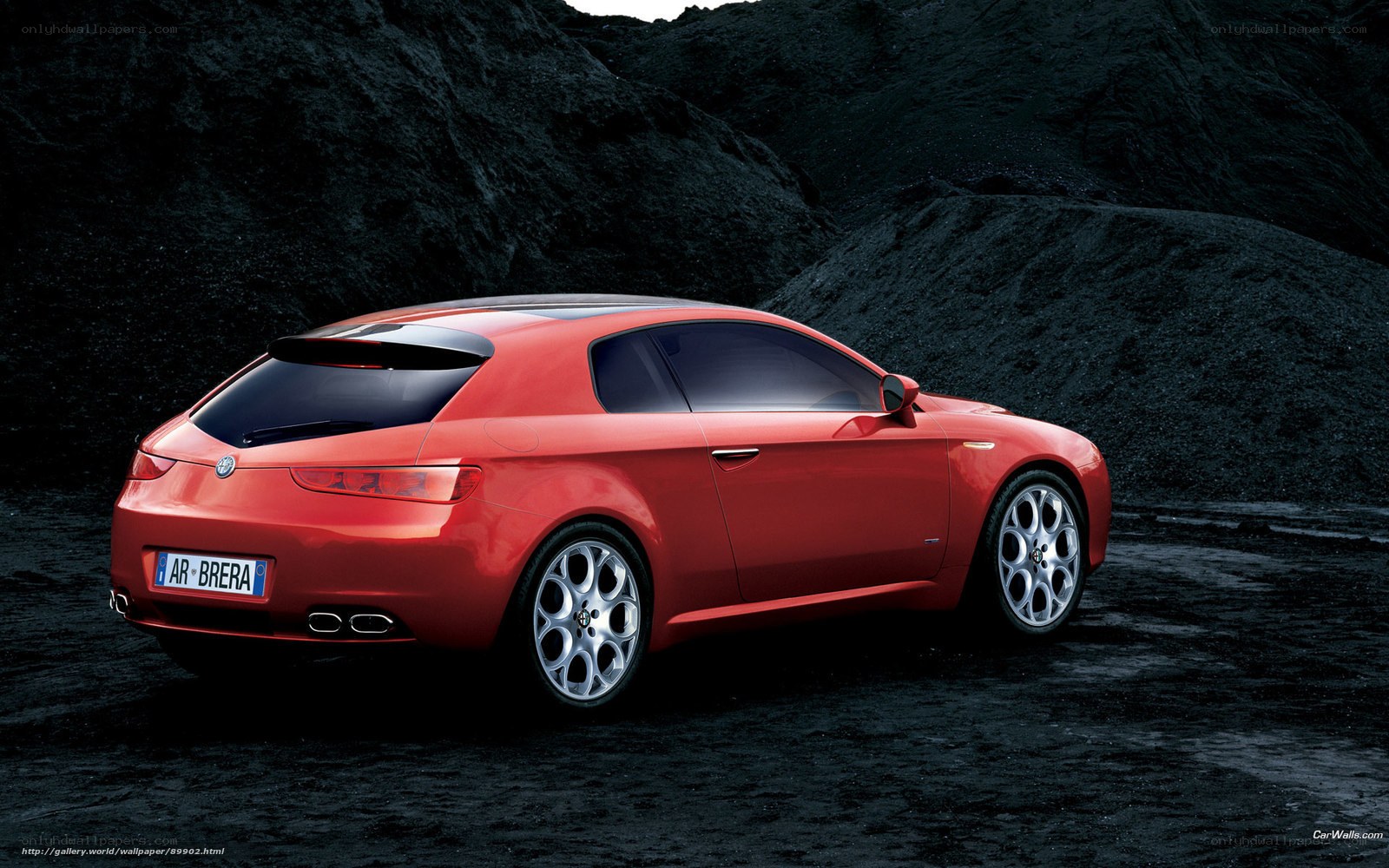 Red Alfa Romeo Brera
