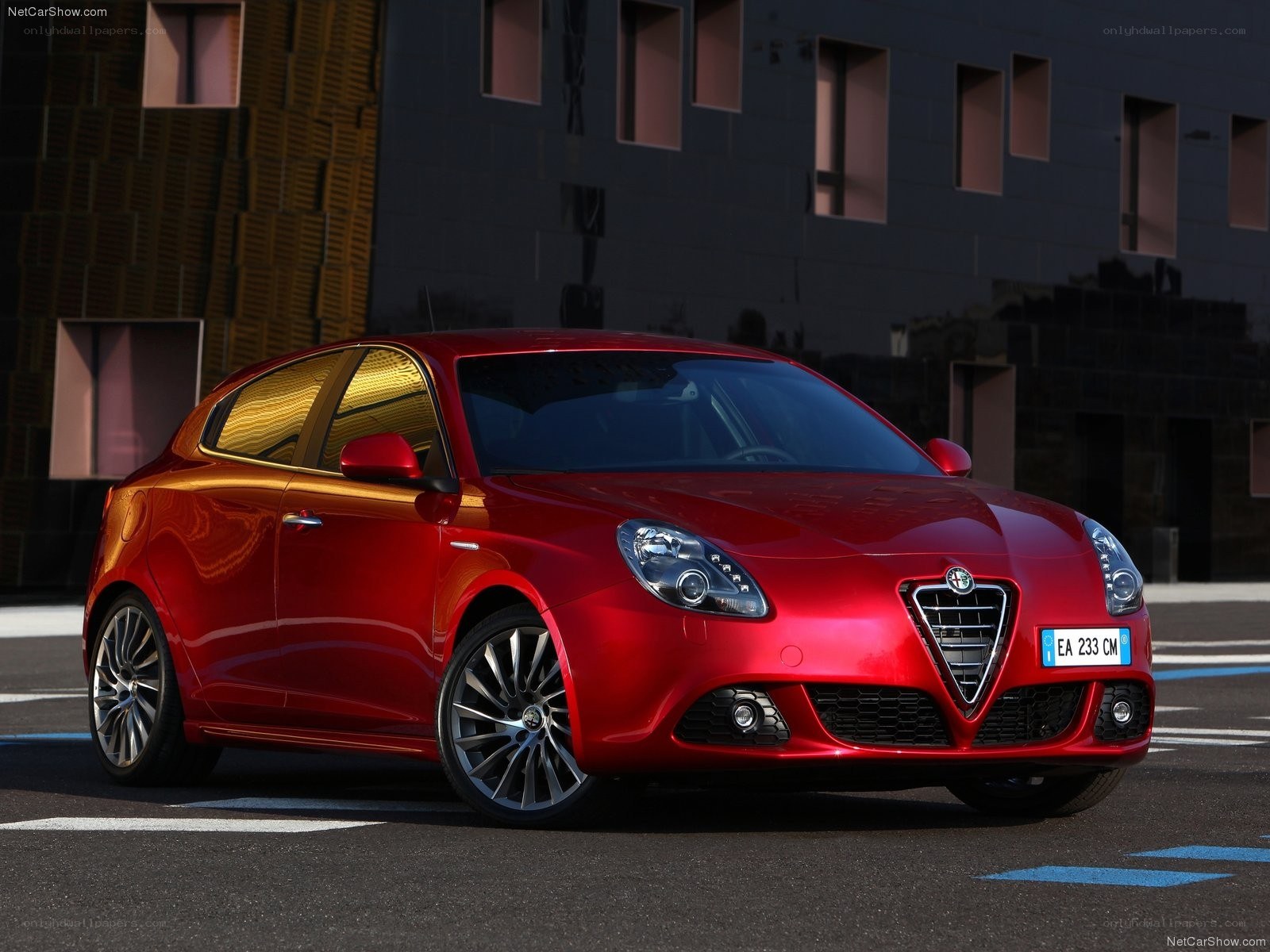Red Alfa Romeo Giulietta