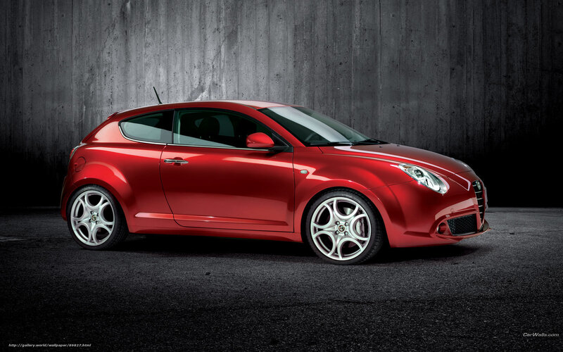 Red Alfa Romeo Giulietta — Dramatic