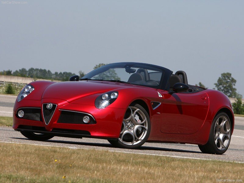 red alfa romeo spider