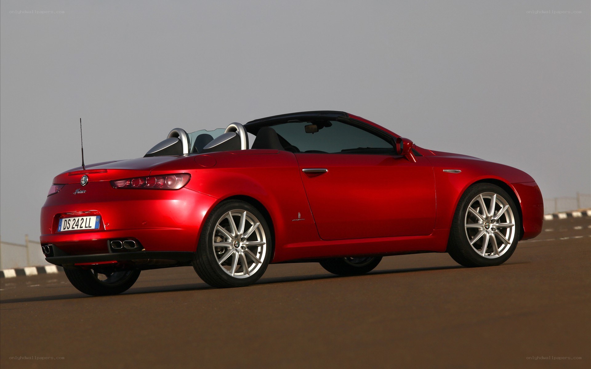 Red Alfa Romeo Spider