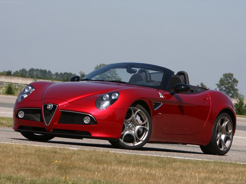 red alfa romeo spider