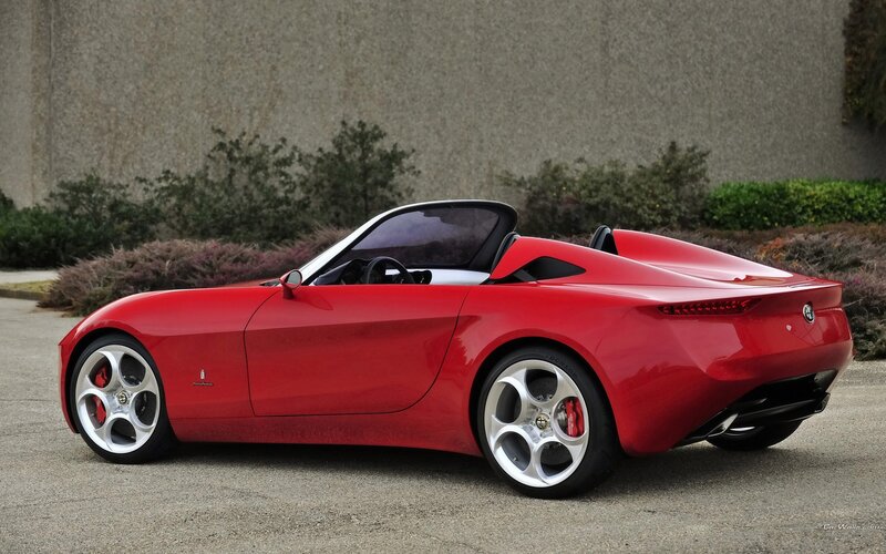 red alfa romeo sports car