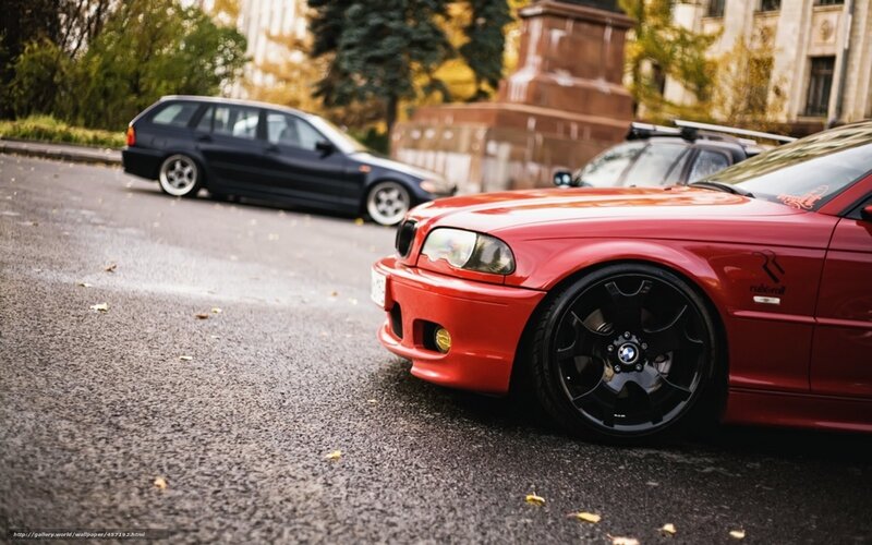 Red and black BMW cars