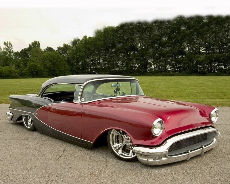 Red and Black Classic Car — Calm