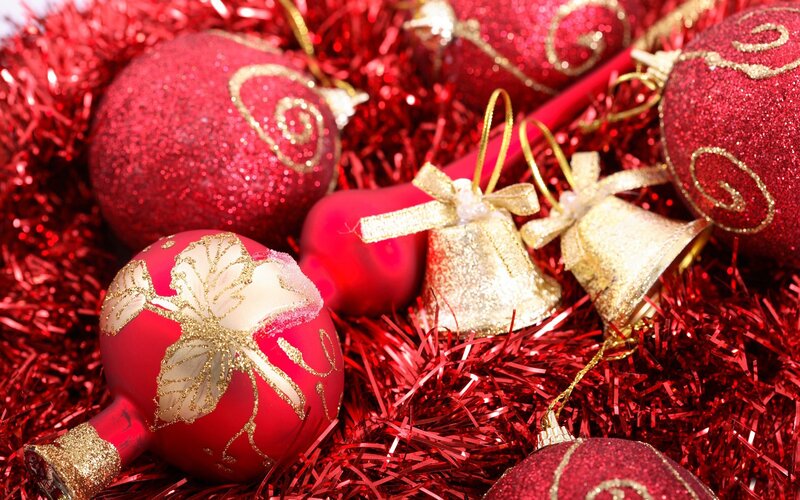 red and gold christmas ornaments