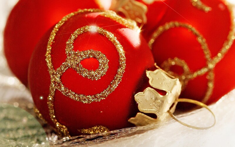 Red and gold Christmas ornaments