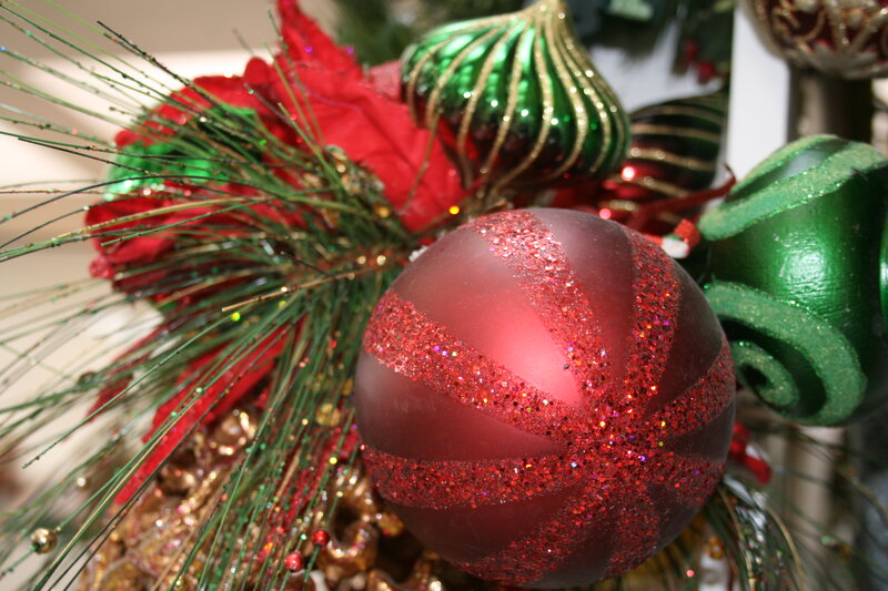 Red and Green Ornaments — Festive, Winter, Photograph