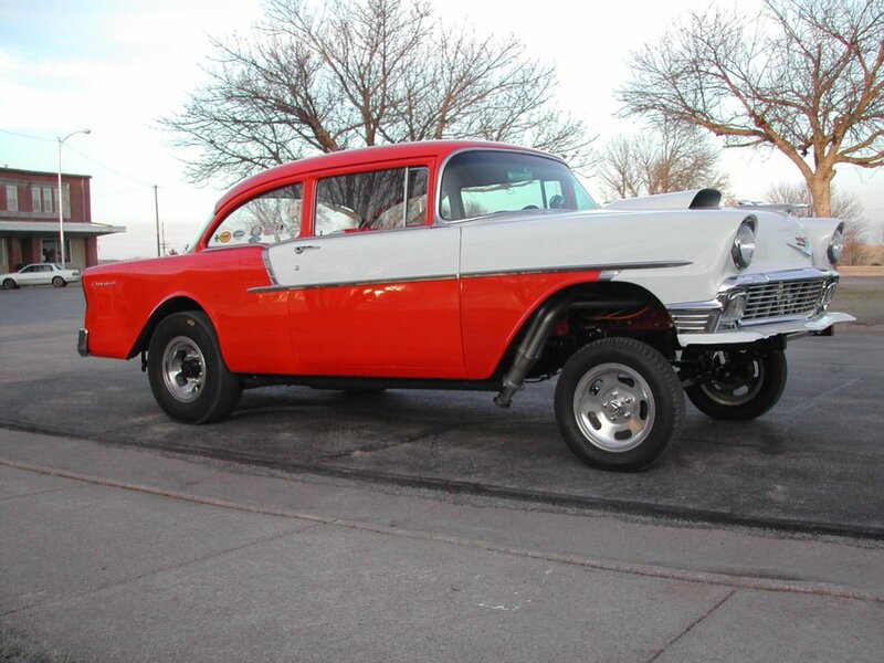 Red and White Classic Car — Calm, Autumn