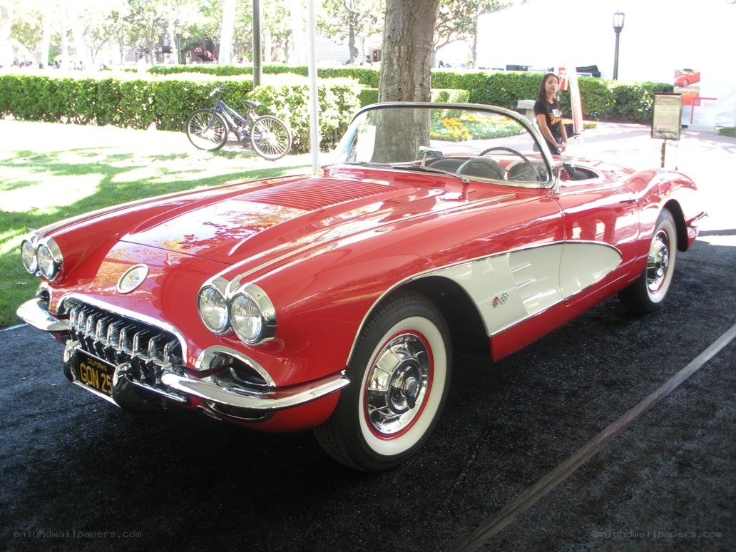 Red and white classic Corvette